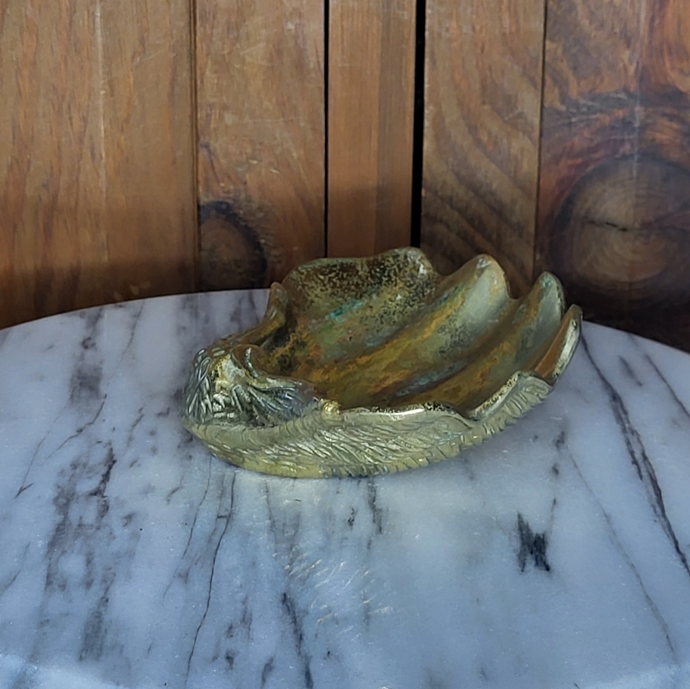 Vintage Brass Shell - Picture 12 of 15